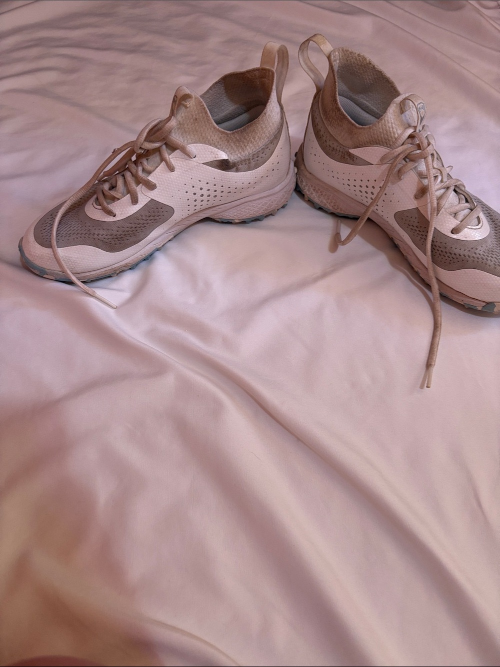 Under Armour Women's Athletic lacrosse Sneakers - Cream & Gray